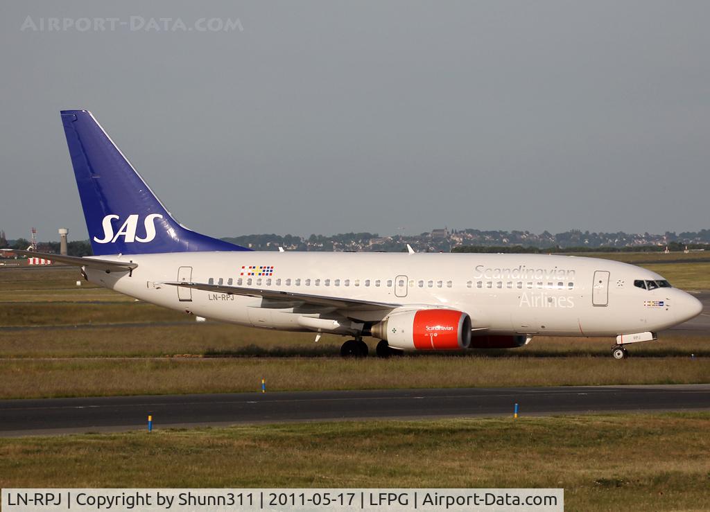 LN-RPJ, 2000 Boeing 737-783 C/N 30192, Taxiing to the Terminal...
