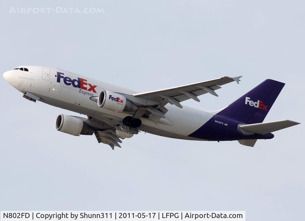 N802FD, 1990 Airbus A310-324/F C/N 542, On take off...
