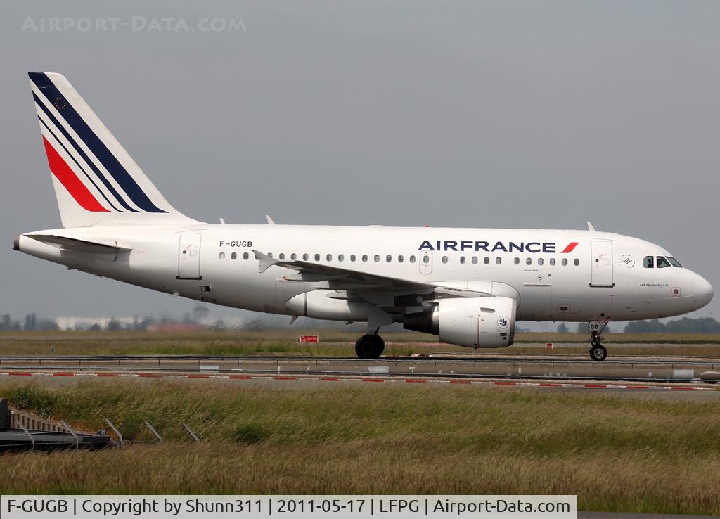 F-GUGB, 2003 Airbus A318-111 C/N 2059, Taxiing to the Terminal... n/c