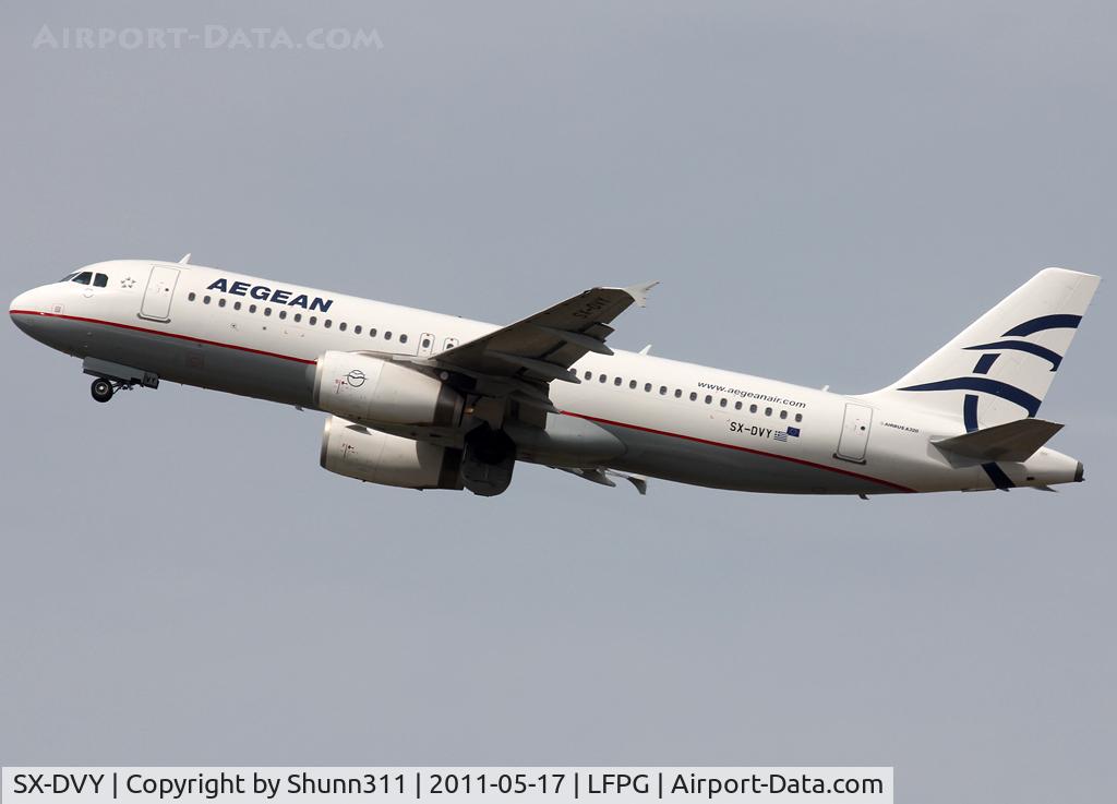 SX-DVY, 2009 Airbus A320-232 C/N 3850, On take off...