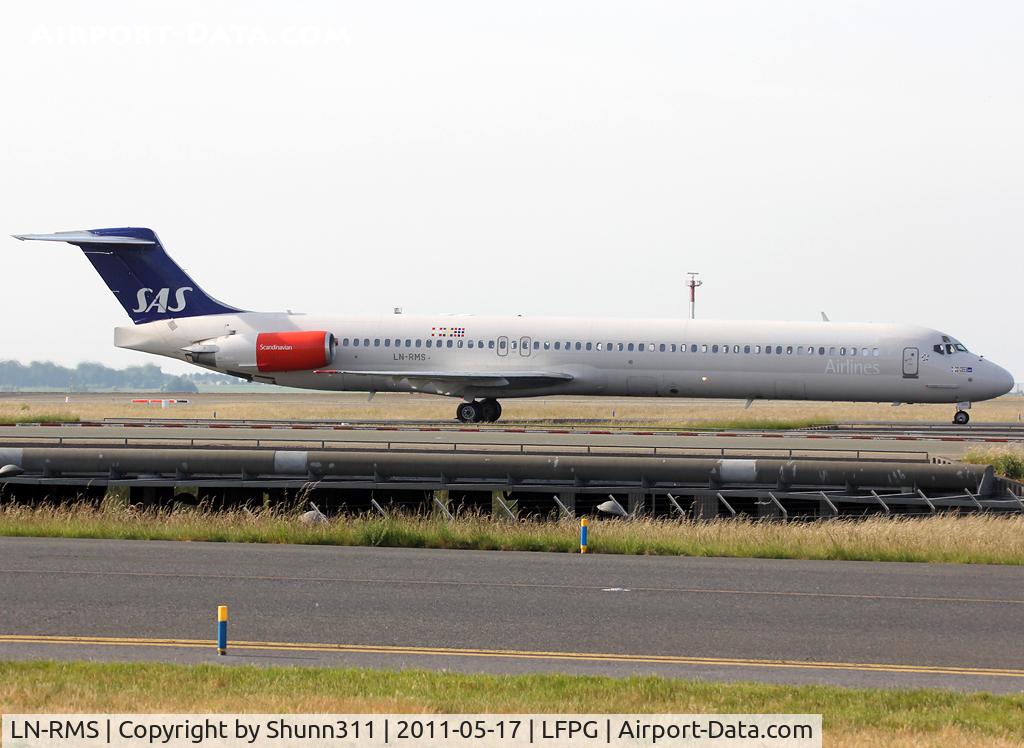 LN-RMS, 1992 McDonnell Douglas MD-82 (DC-9-82) C/N 53368, Taxiing to the Terminal...