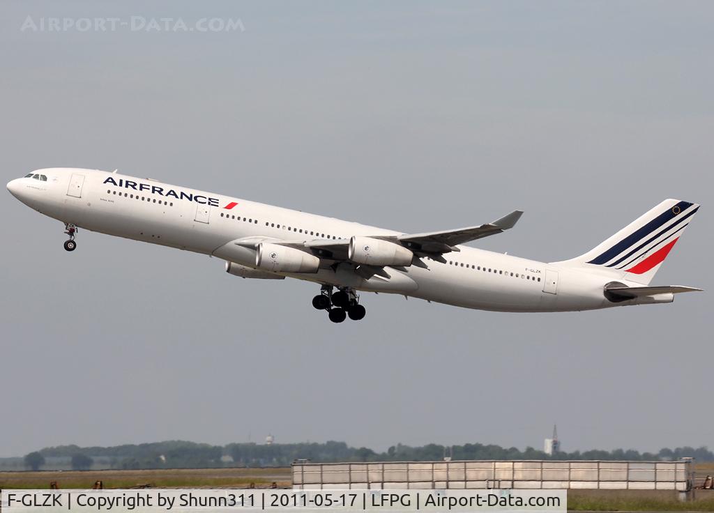F-GLZK, 1997 Airbus A340-313X C/N 207, On take off... n/c