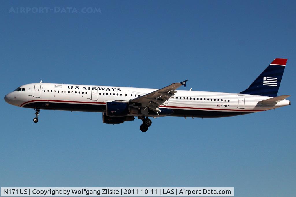 N171US, 2001 Airbus A321-211 C/N 1465, visitor