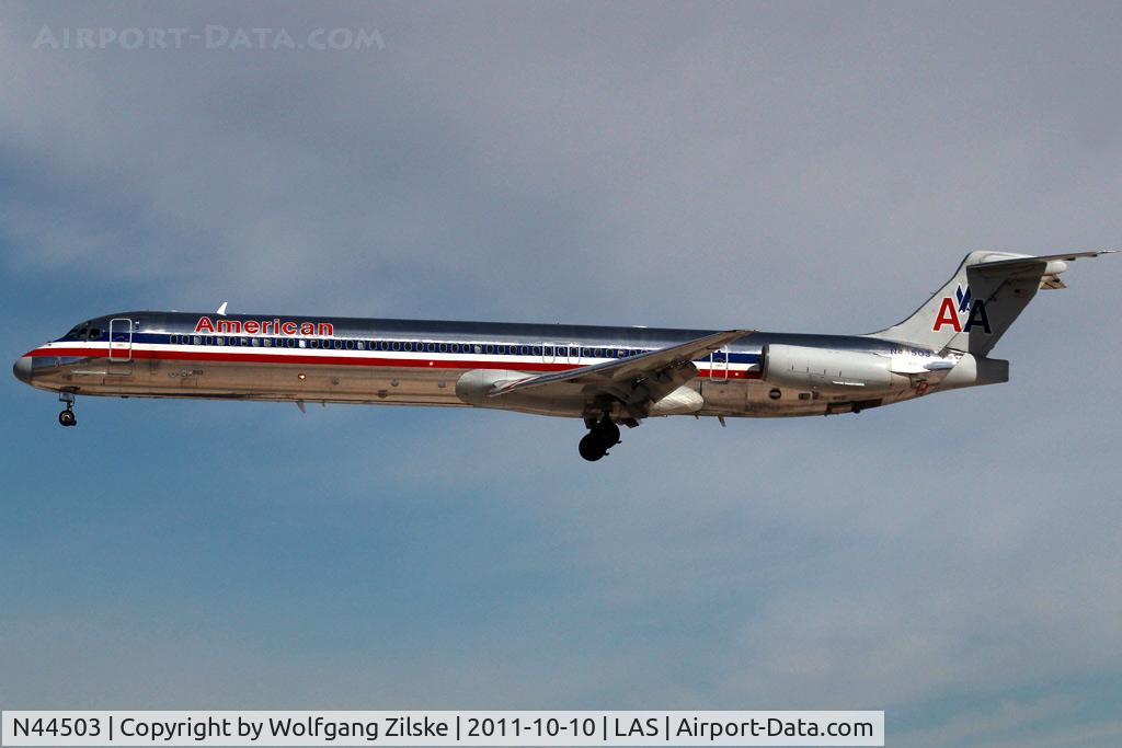 N44503, 1989 McDonnell Douglas MD-82 (DC-9-82) C/N 49797, visitor