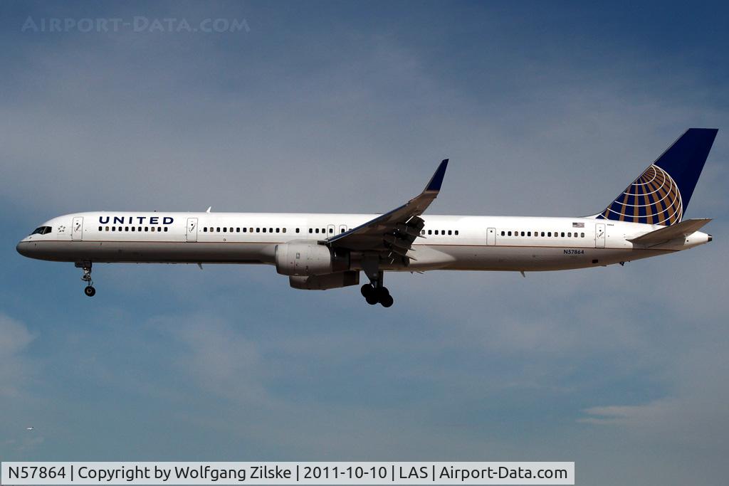 N57864, 2001 Boeing 757-33N C/N 32588, visitor