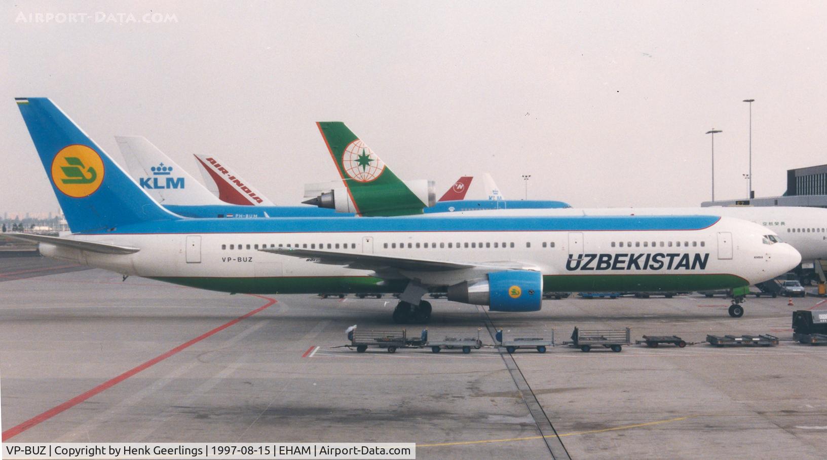 VP-BUZ, 1997 Boeing 767-33P/ER C/N 28392, Uzbekistan