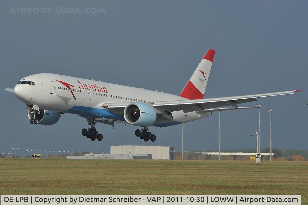 OE-LPB, 1998 Boeing 777-2Z9/ER C/N 28699, Austrian Airlines Boeing 777-200
