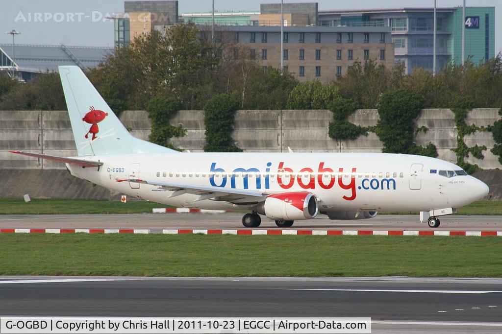 G-OGBD, 1995 Boeing 737-3L9 C/N 27833, in the revised colour scheme