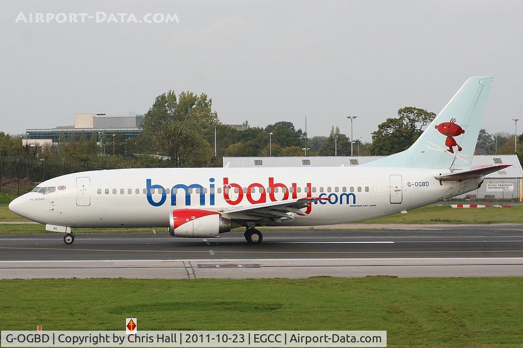 G-OGBD, 1995 Boeing 737-3L9 C/N 27833, in the revised colour scheme