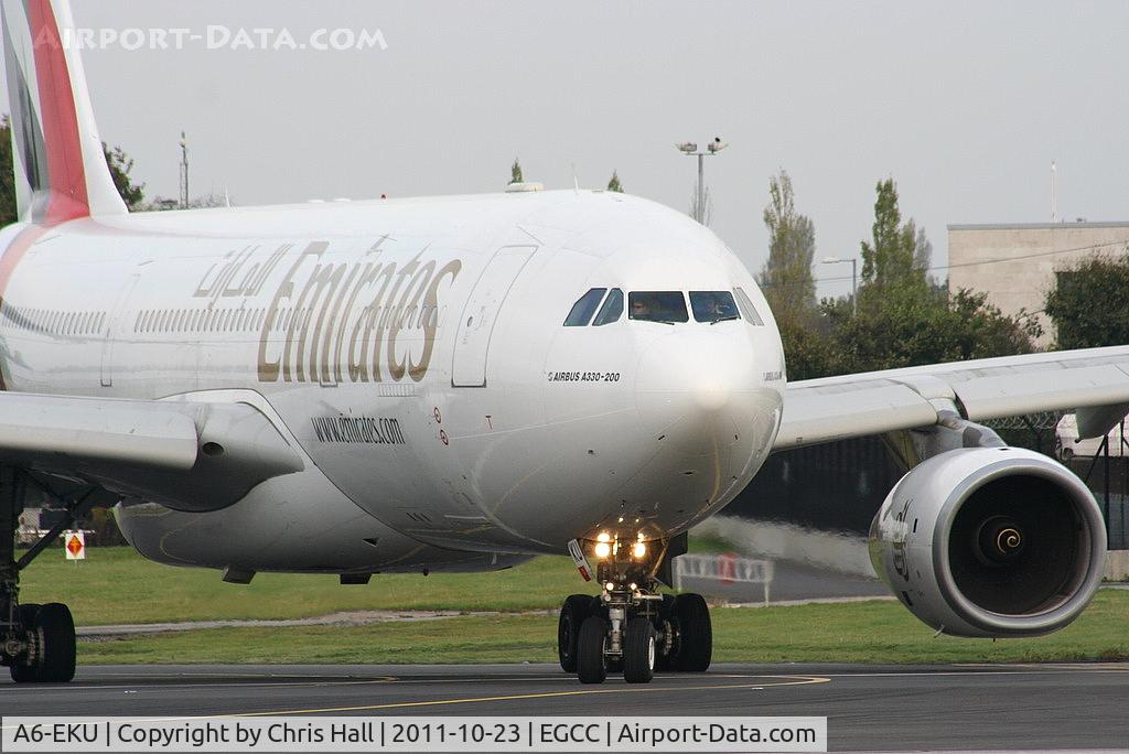 A6-EKU, 1999 Airbus A330-243 C/N 295, Emirates