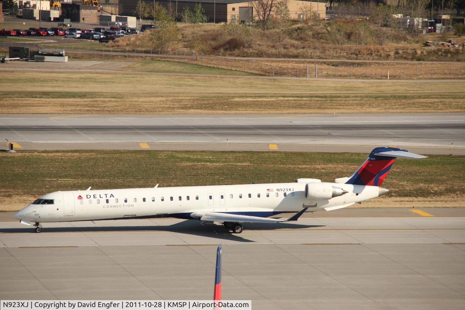 N923XJ, 2008 Bombardier CRJ-900ER (CL-600-2D24) C/N 15177, 30R @ KMSP