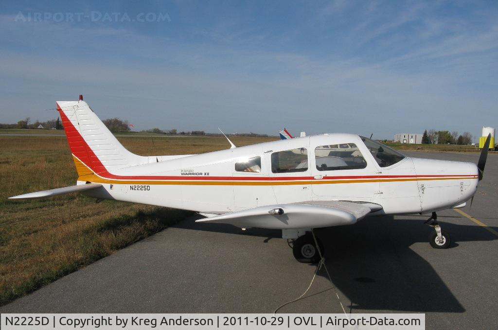 N2225D, 1978 Piper PA-28-161 C/N 28-7916152, Piper PA-28-161 Warrior on the ramp in Olivia, MN.