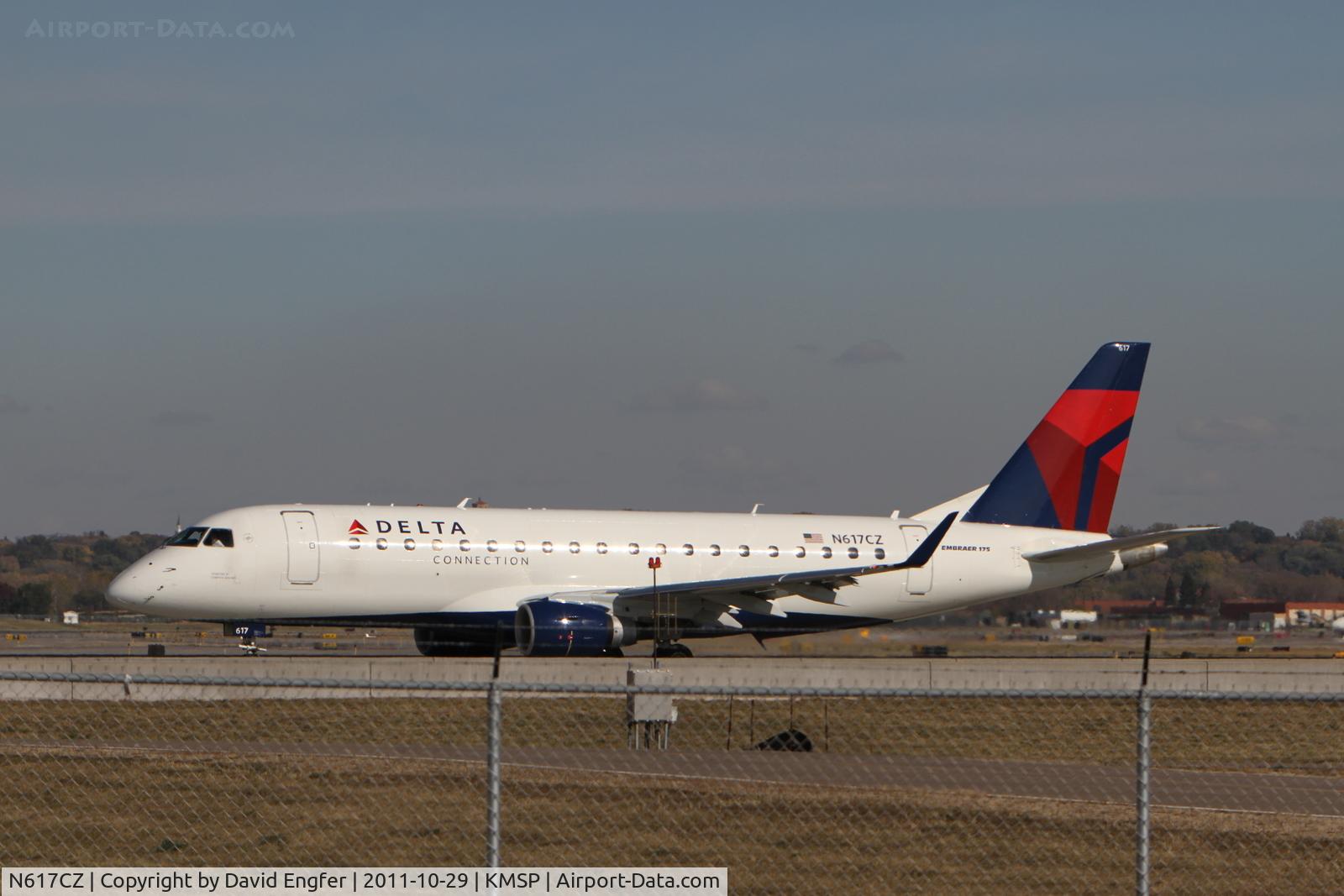 N617CZ, 2008 Embraer 175LR (ERJ-170-200LR) C/N 17000210, 12R @ KMSP