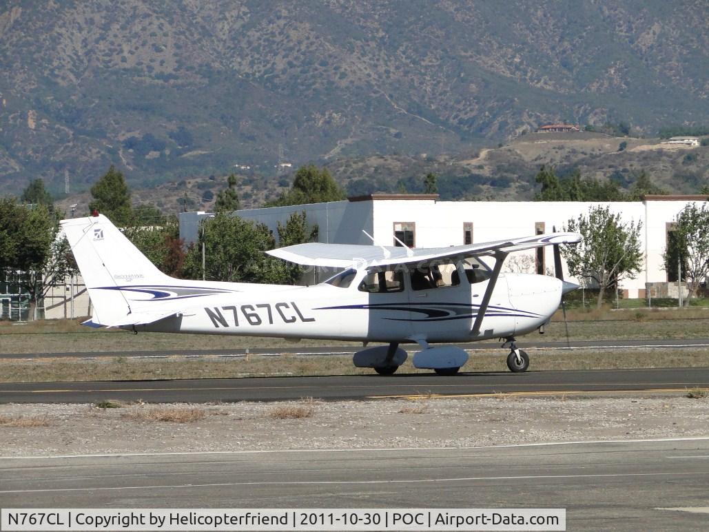 N767CL, 2005 Cessna 172S C/N 172S9987, Taxiing back to 26 for take off