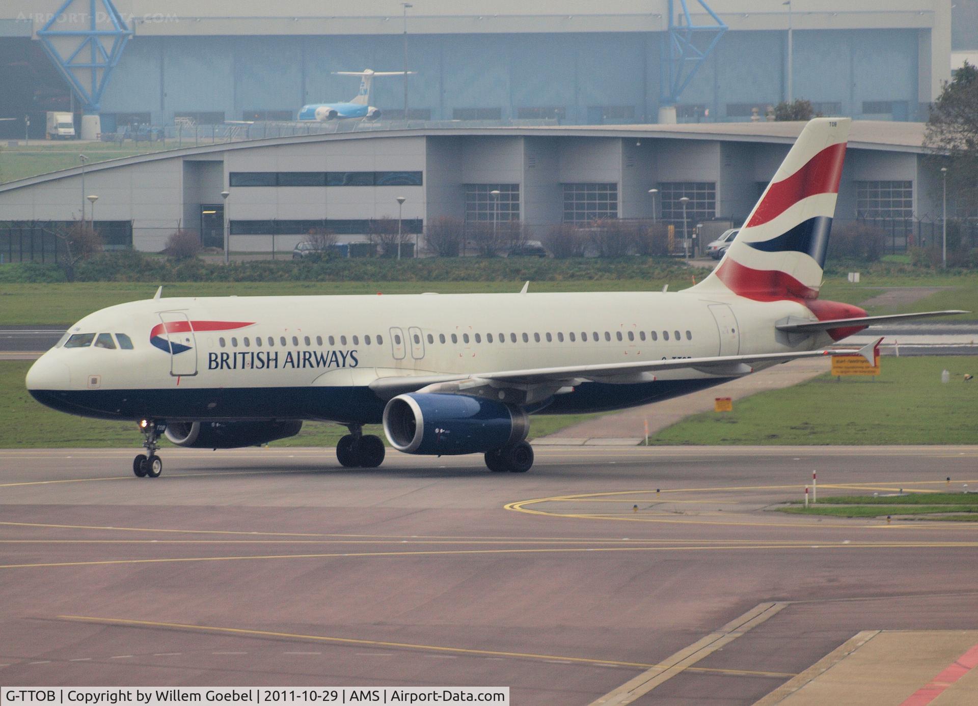G-TTOB, 2001 Airbus A320-232 C/N 1687, Taxi to the gate of Schiphol Airport