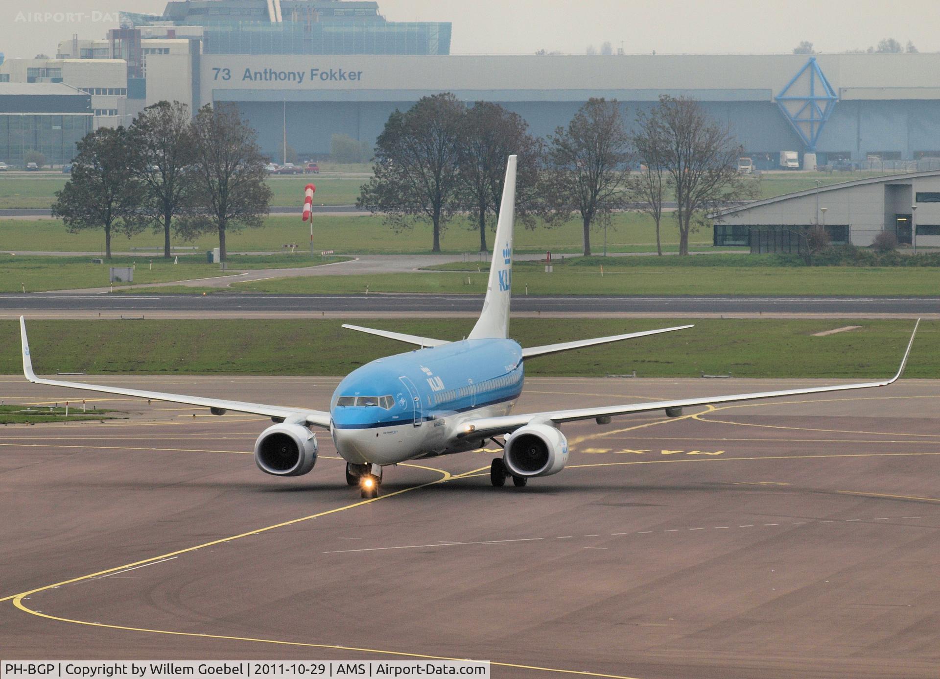 PH-BGP, 2011 Boeing 737-7K2 C/N 38127, Taxi to the gate of Schiphol Airport