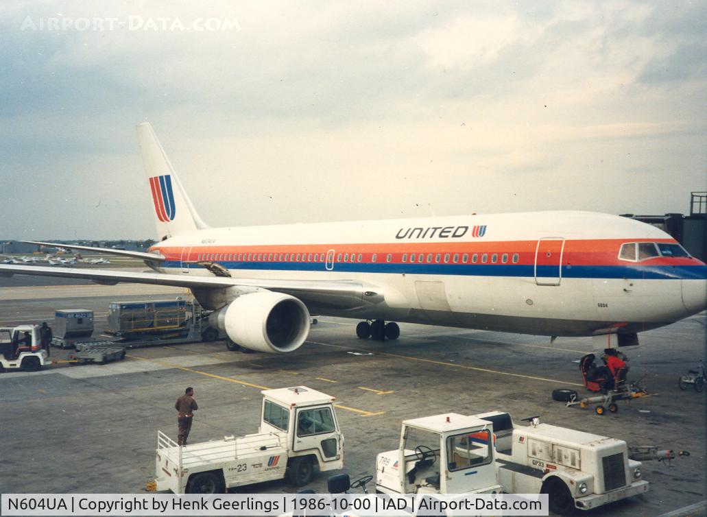 N604UA, Boeing 767-222 C/N 21865, United