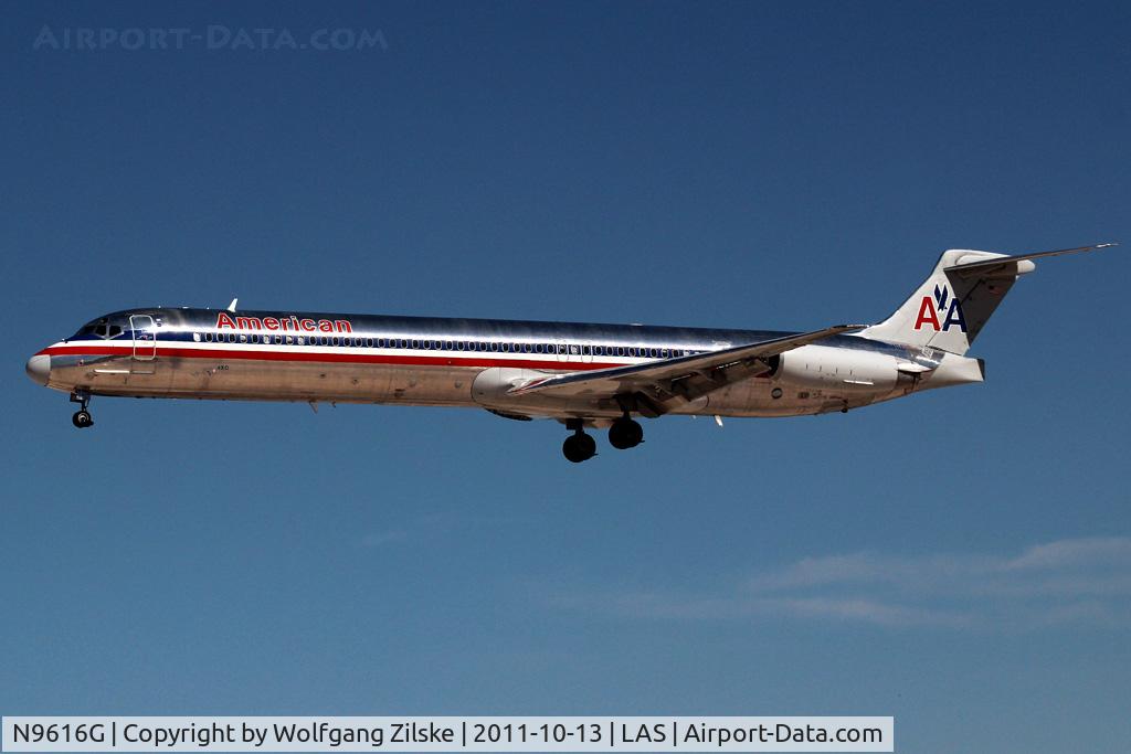 N9616G, 1997 McDonnell Douglas MD-83 (DC-9-83) C/N 53563, visitor