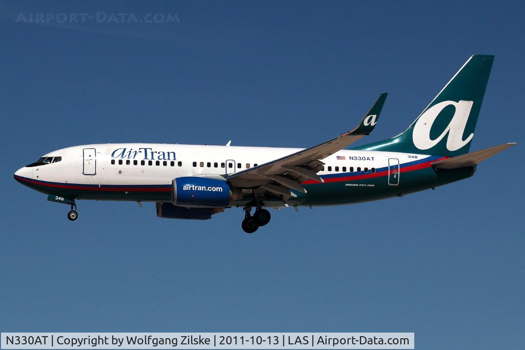 N330AT, 2007 Boeing 737-7BD C/N 36399, visitor