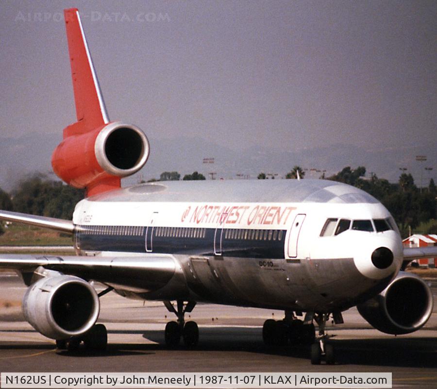 N162US, 1974 Douglas DC-10-40 C/N 46771, Taxiing