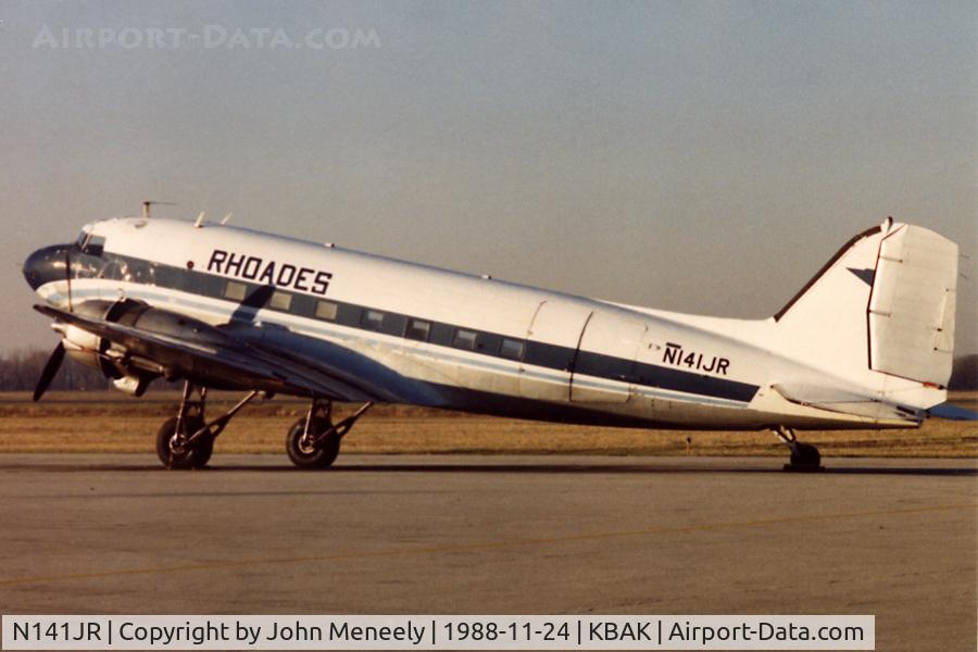 N141JR, 1944 Douglas DC3C-S1C3G (C-47A) C/N 19366, Parked
