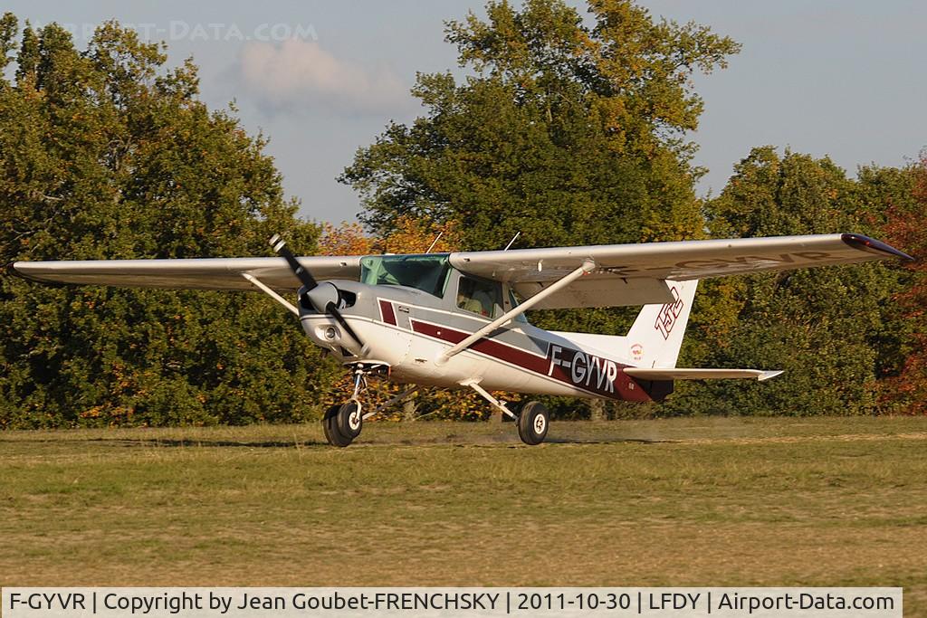 F-GYVR, 1983 Cessna 152 C/N 15285745, landing