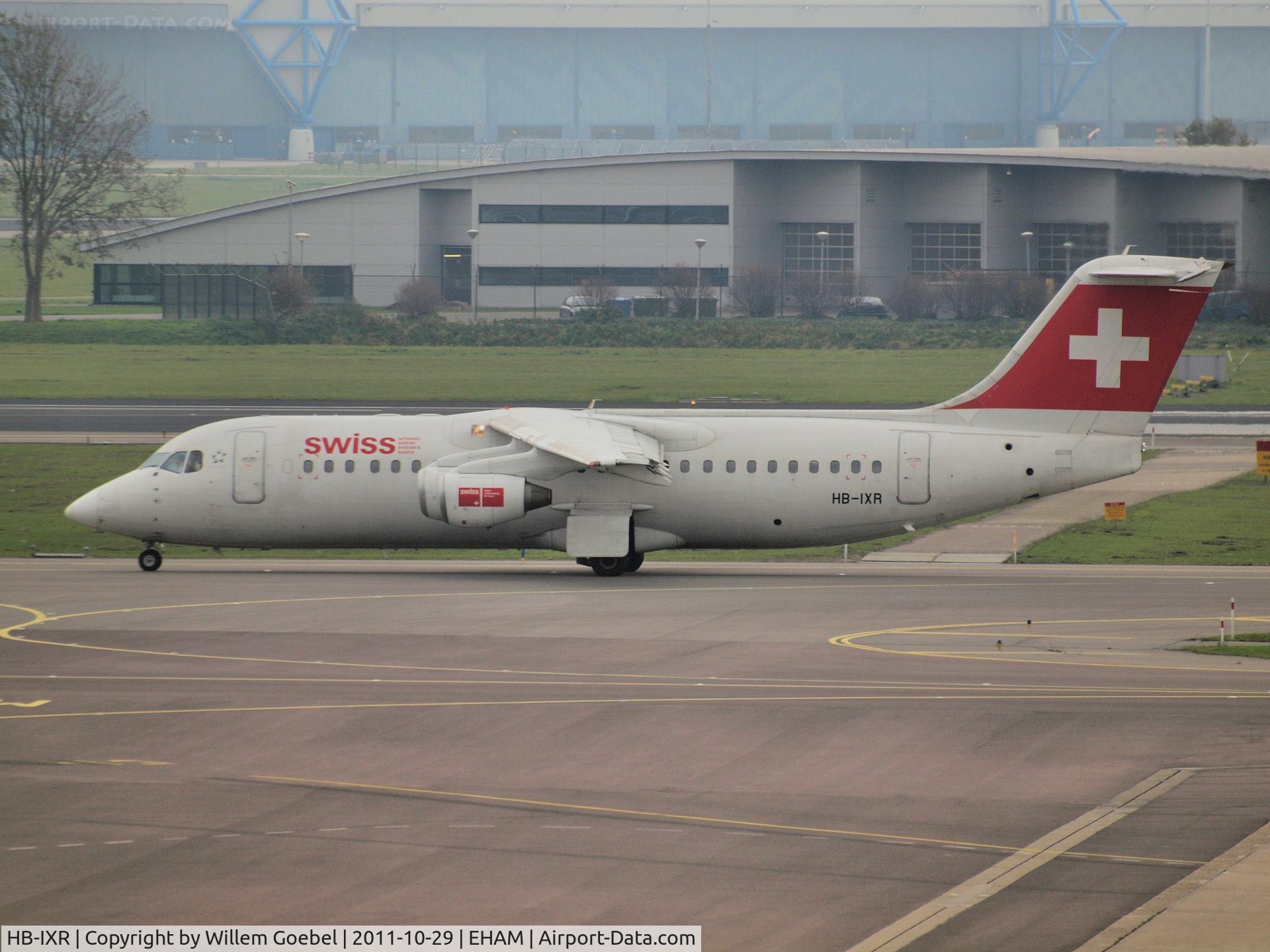 HB-IXR, 1996 British Aerospace Avro 146-RJ100 C/N E3281, Taxi to the runway24 on Schiphol Airport