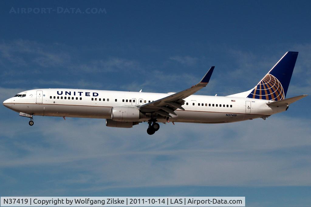 N37419, 2008 Boeing 737-924/ER C/N 31666, visitor