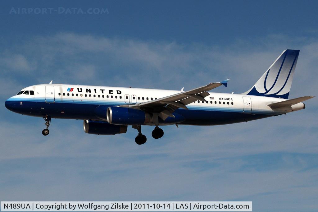 N489UA, 2002 Airbus A320-232 C/N 1702, visitor