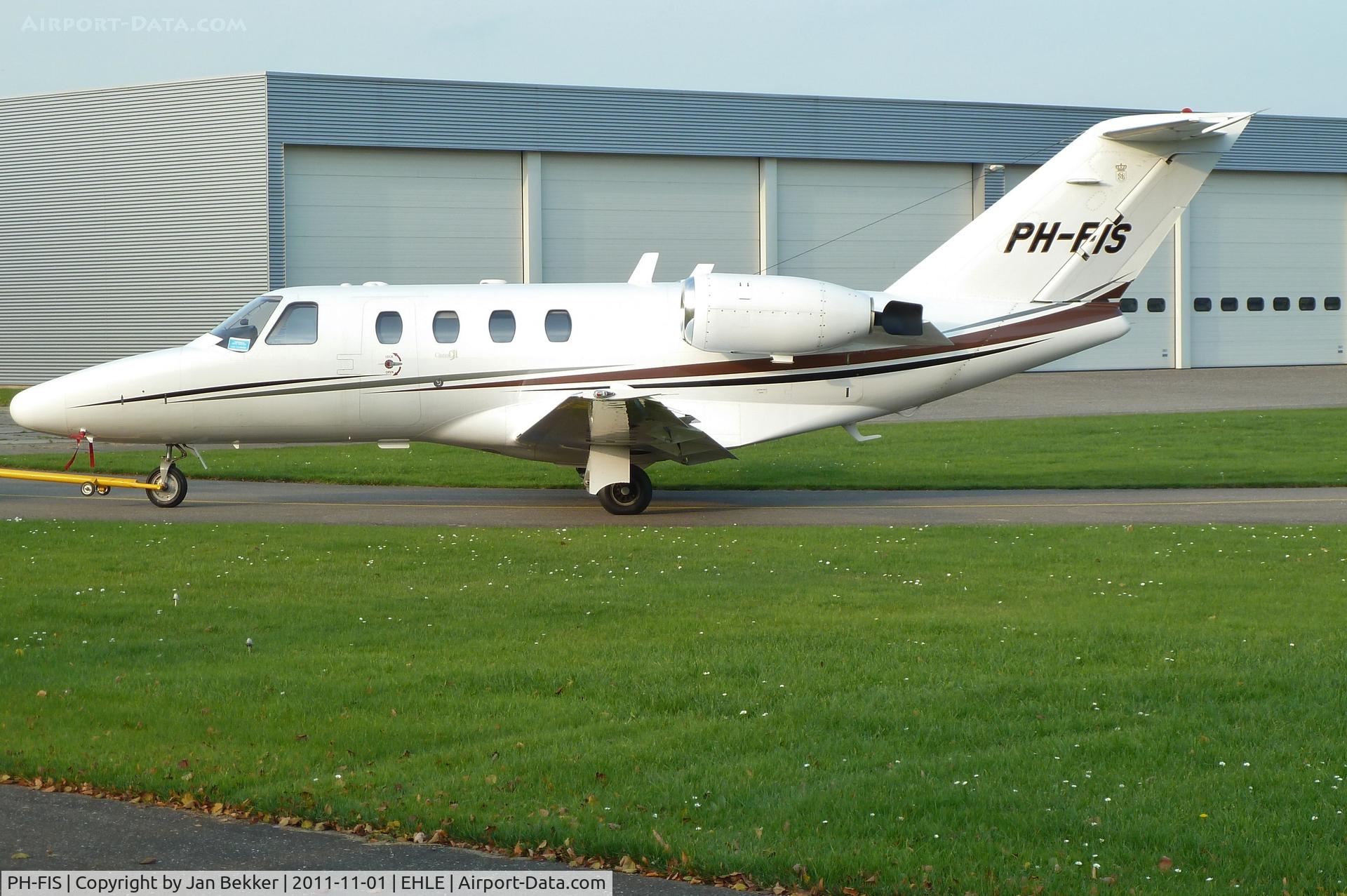 PH-FIS, 2003 Cessna 525 CitationJet CJ1 C/N 525-0514, Airport Lelystad