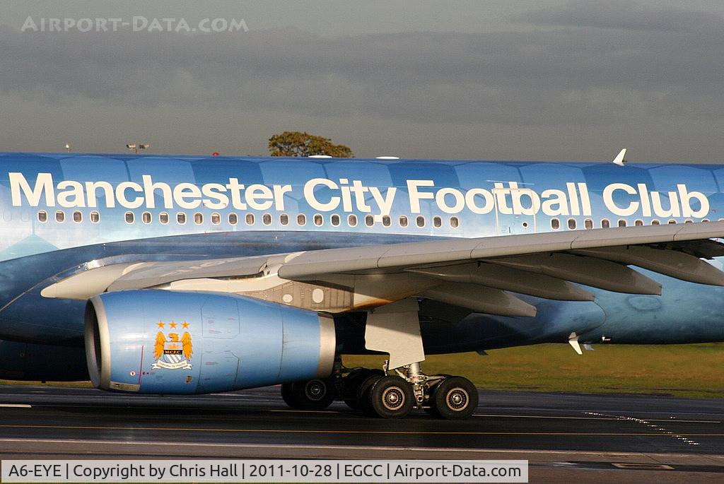 A6-EYE, 2005 Airbus A330-243 C/N 688, Etihad logo jet with Manchester City Football Club titles