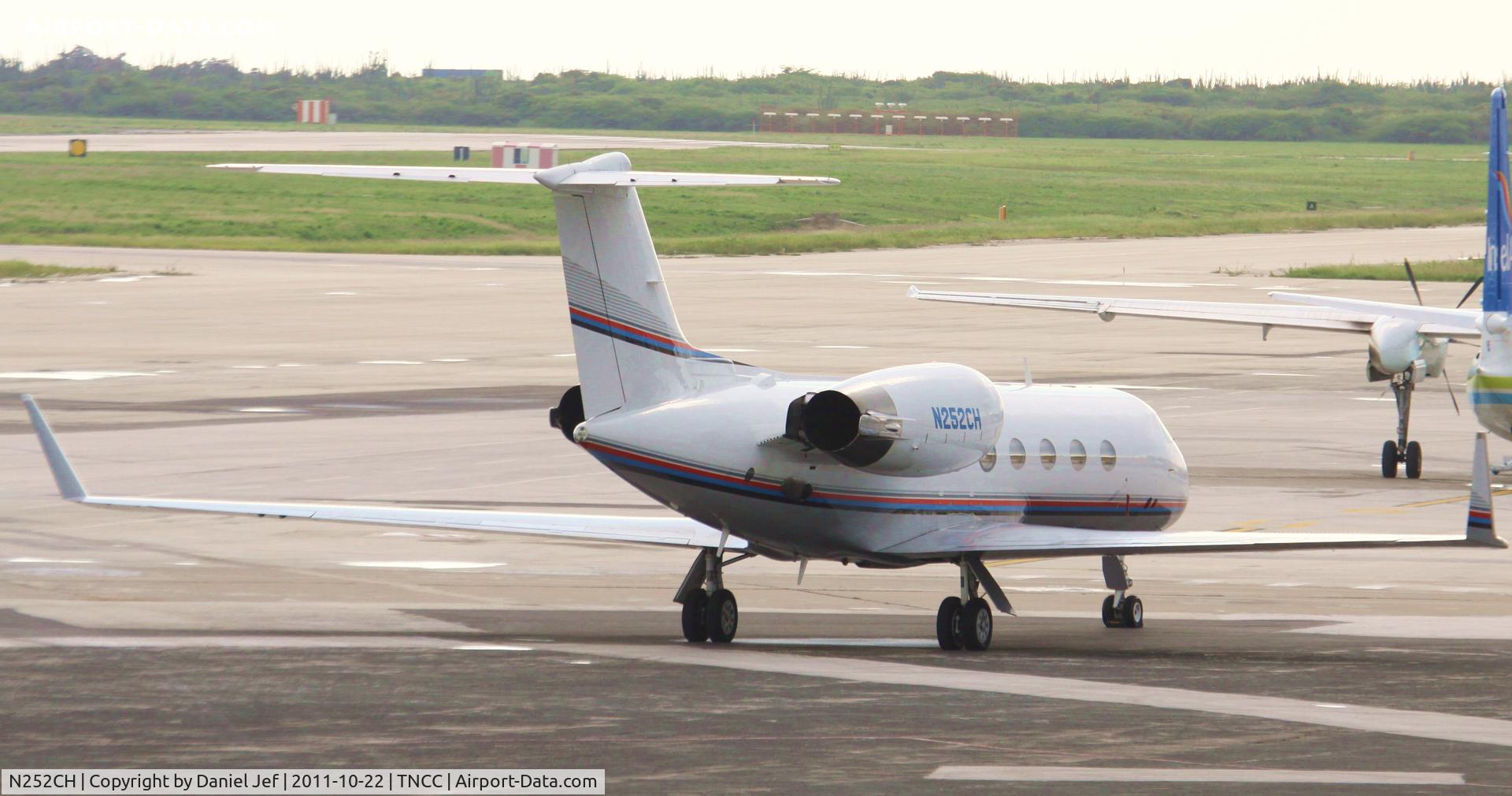 N252CH, 1992 Gulfstream Aerospace G-IV C/N 1204, N252ch at TNCC