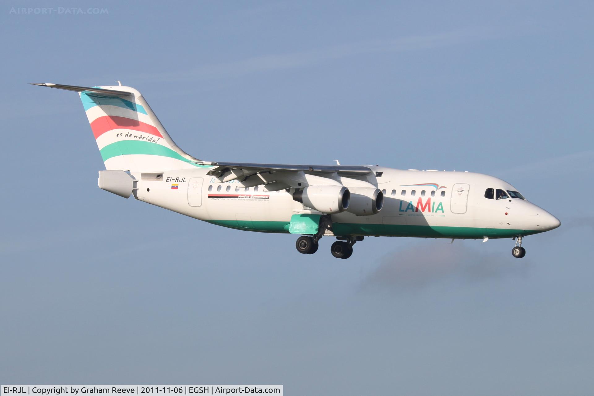 EI-RJL, 1999 British Aerospace Avro 146-RJ85A C/N E2349, About to land.