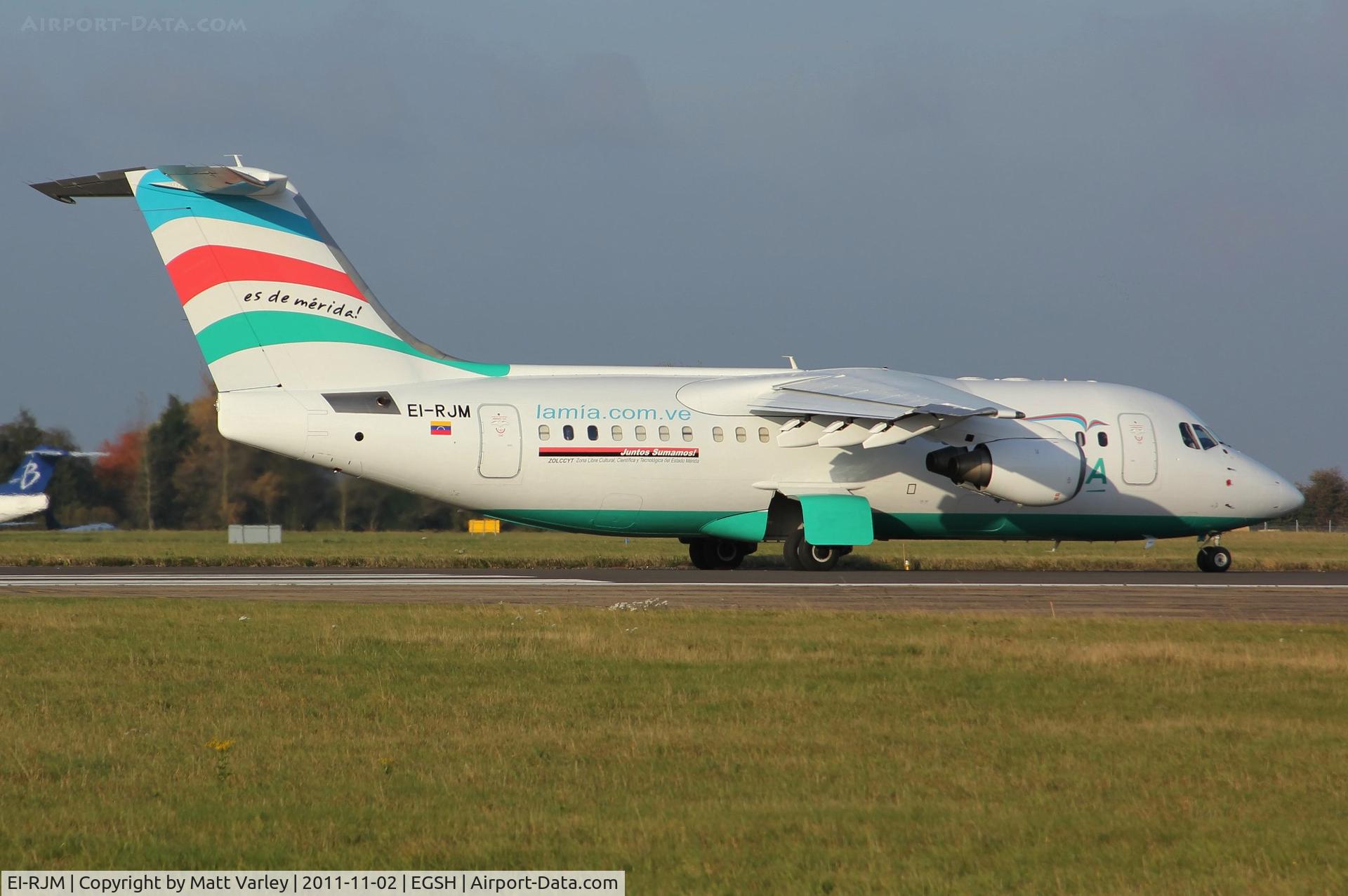 EI-RJM, 1999 British Aerospace Avro 146-RJ85A C/N E2350, Departing EGSH