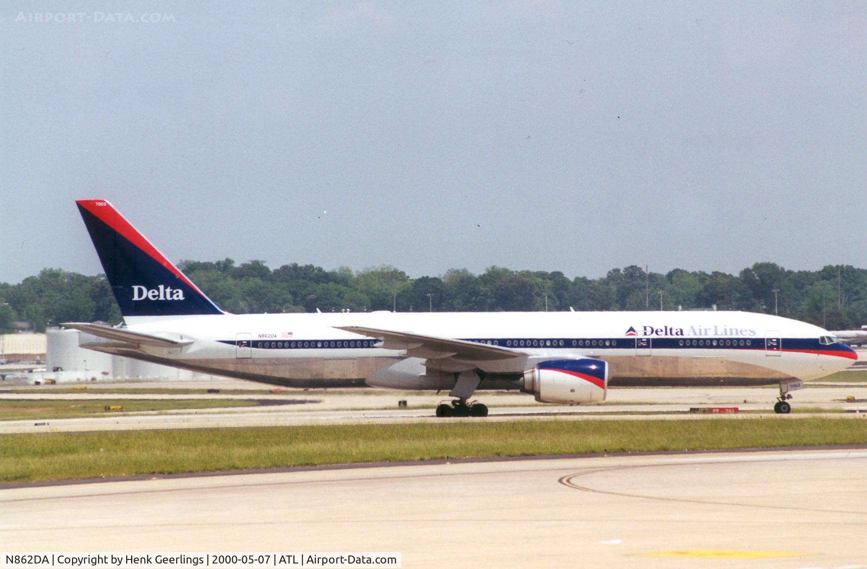 N862DA, 1999 Boeing 777-232 C/N 29734, Delta