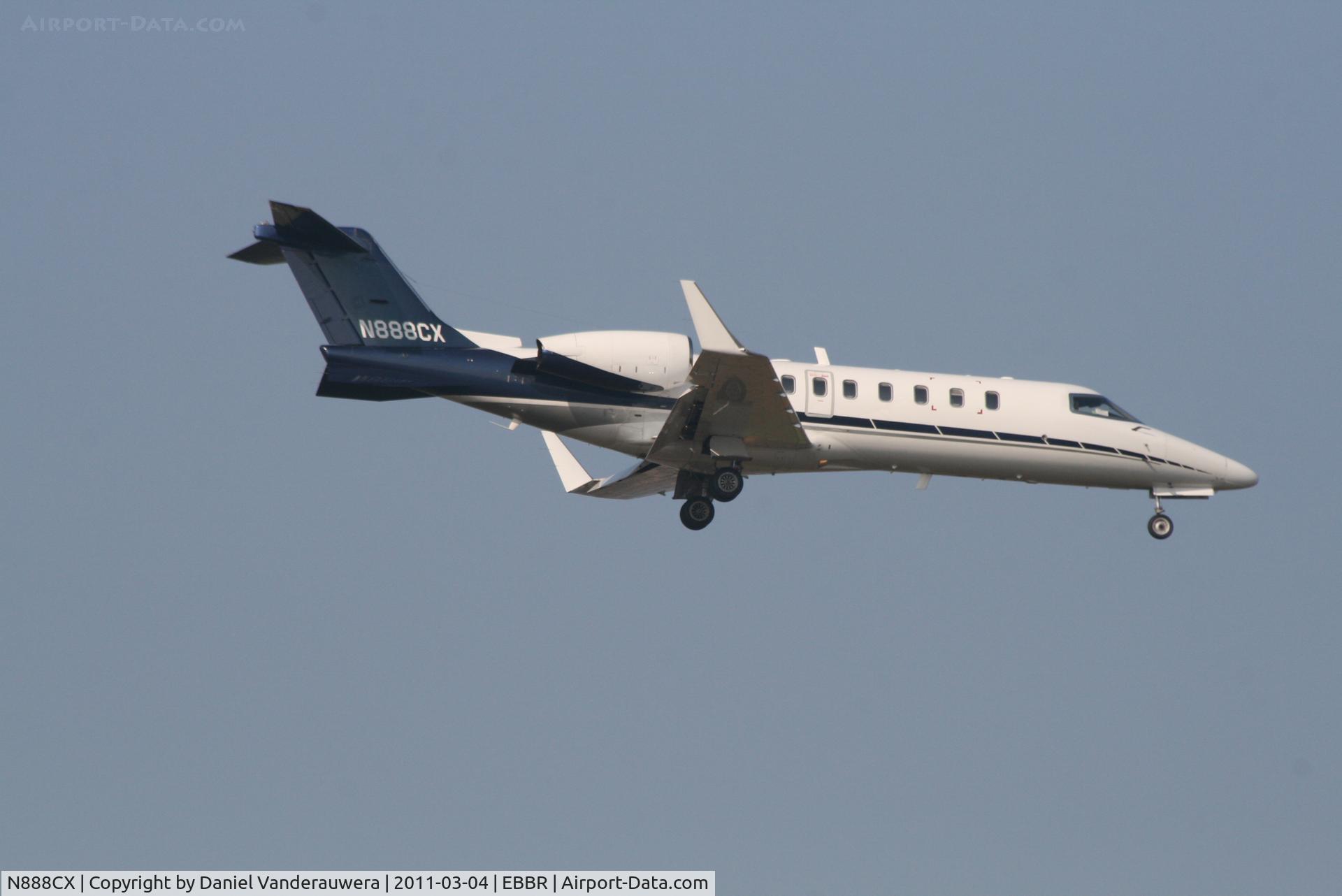 N888CX, 1998 Learjet 45 C/N 044, Descending to RWY 02