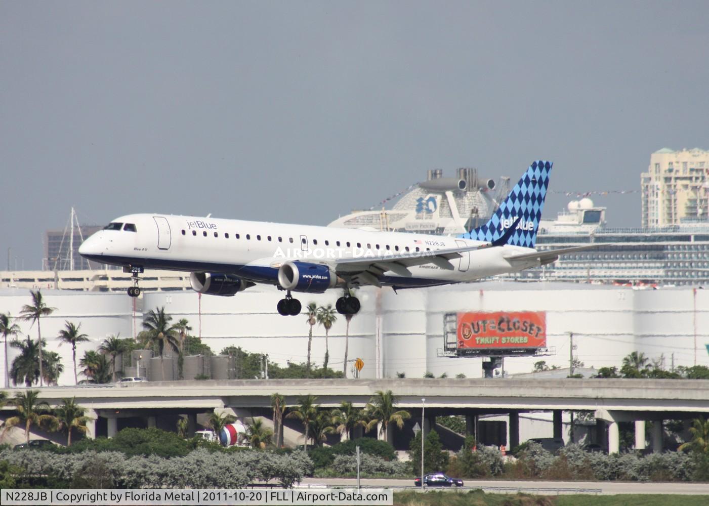 N228JB, 2006 Embraer 190AR (ERJ-190-100IGW) C/N 19000030, 
