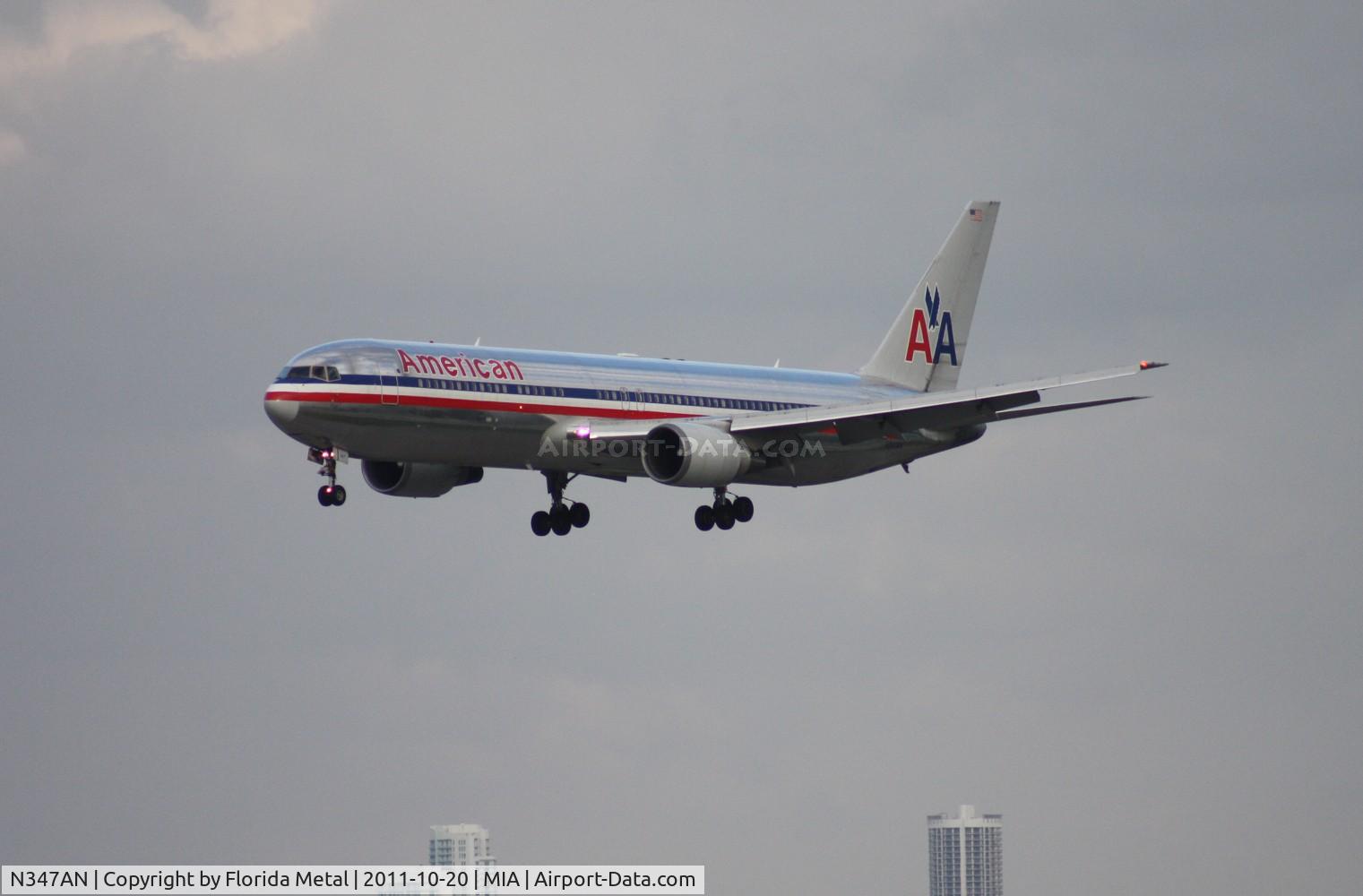 N347AN, 2003 Boeing 767-323 C/N 33086, American 767