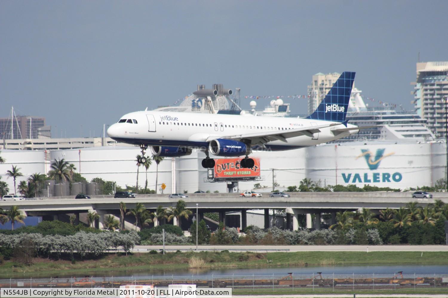 N554JB, 2002 Airbus A320-232 C/N 1898, 