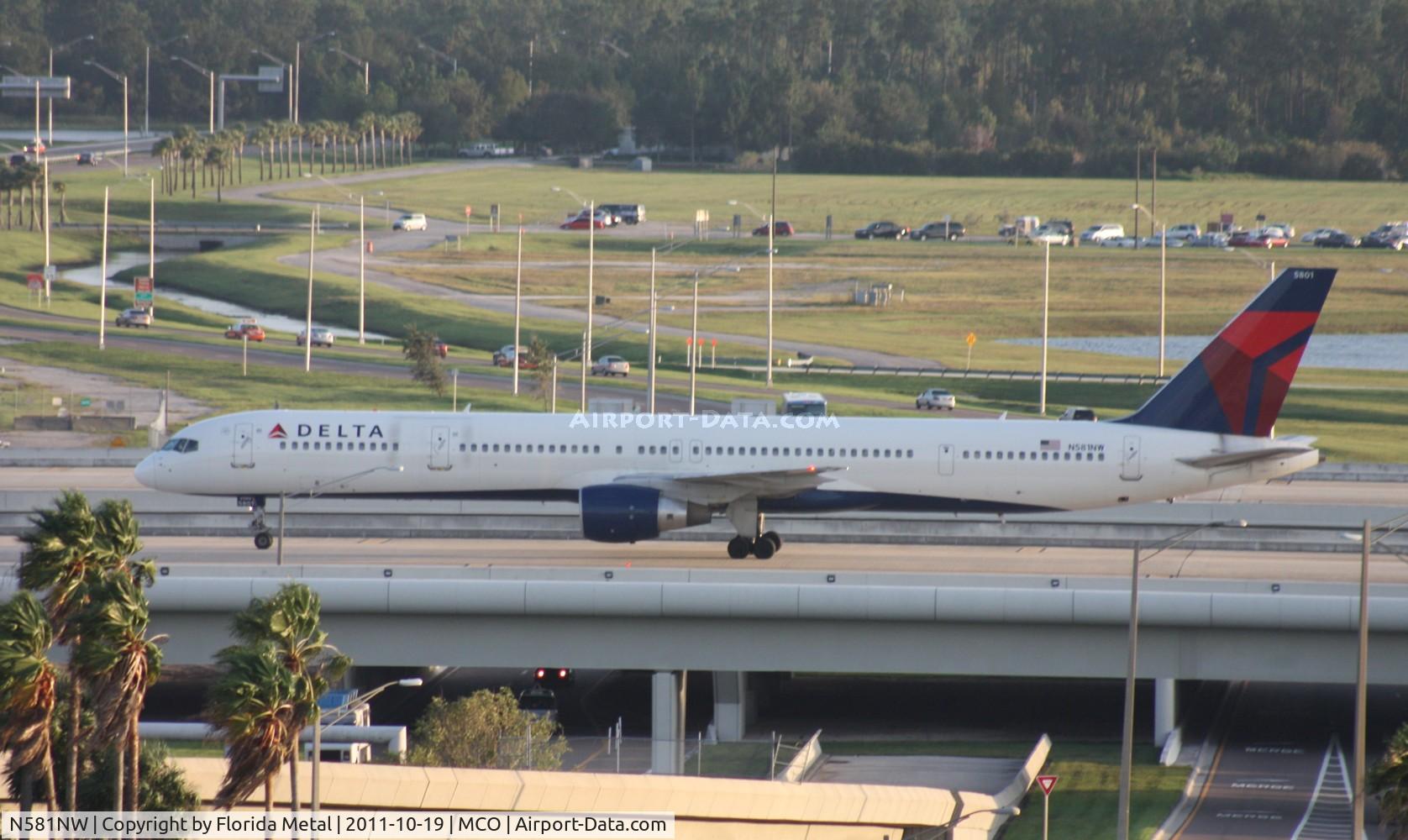 N581NW, 2002 Boeing 757-351 C/N 32982, Delta 757-300