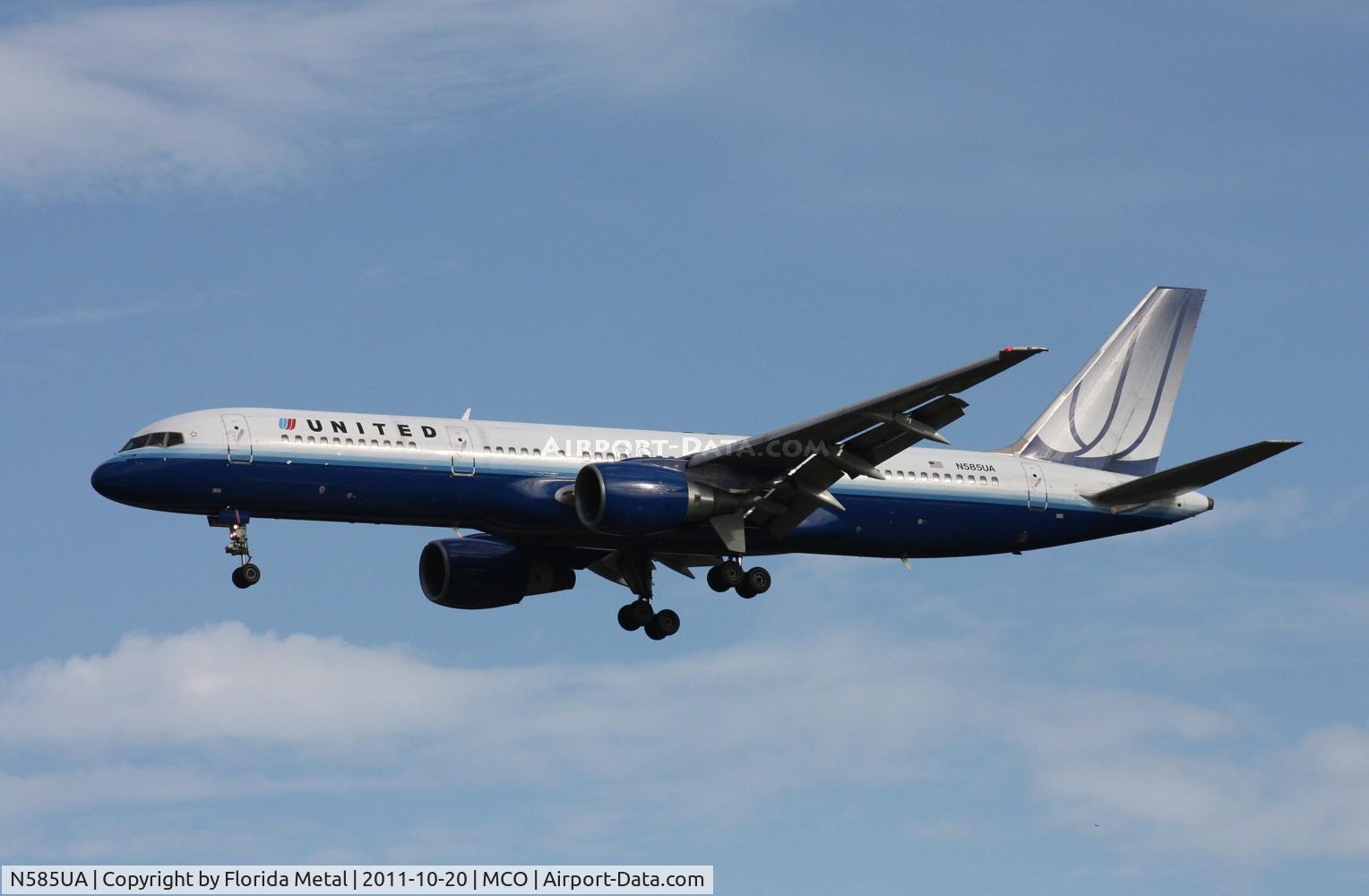 N585UA, 1993 Boeing 757-222 C/N 26709, United 757