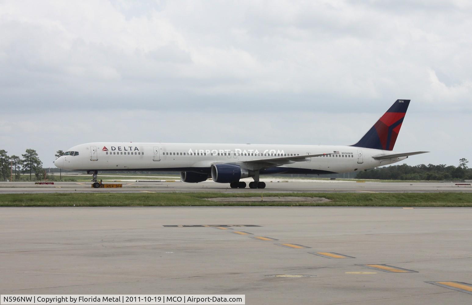 N596NW, 2003 Boeing 757-351 C/N 32996, Delta 757-300