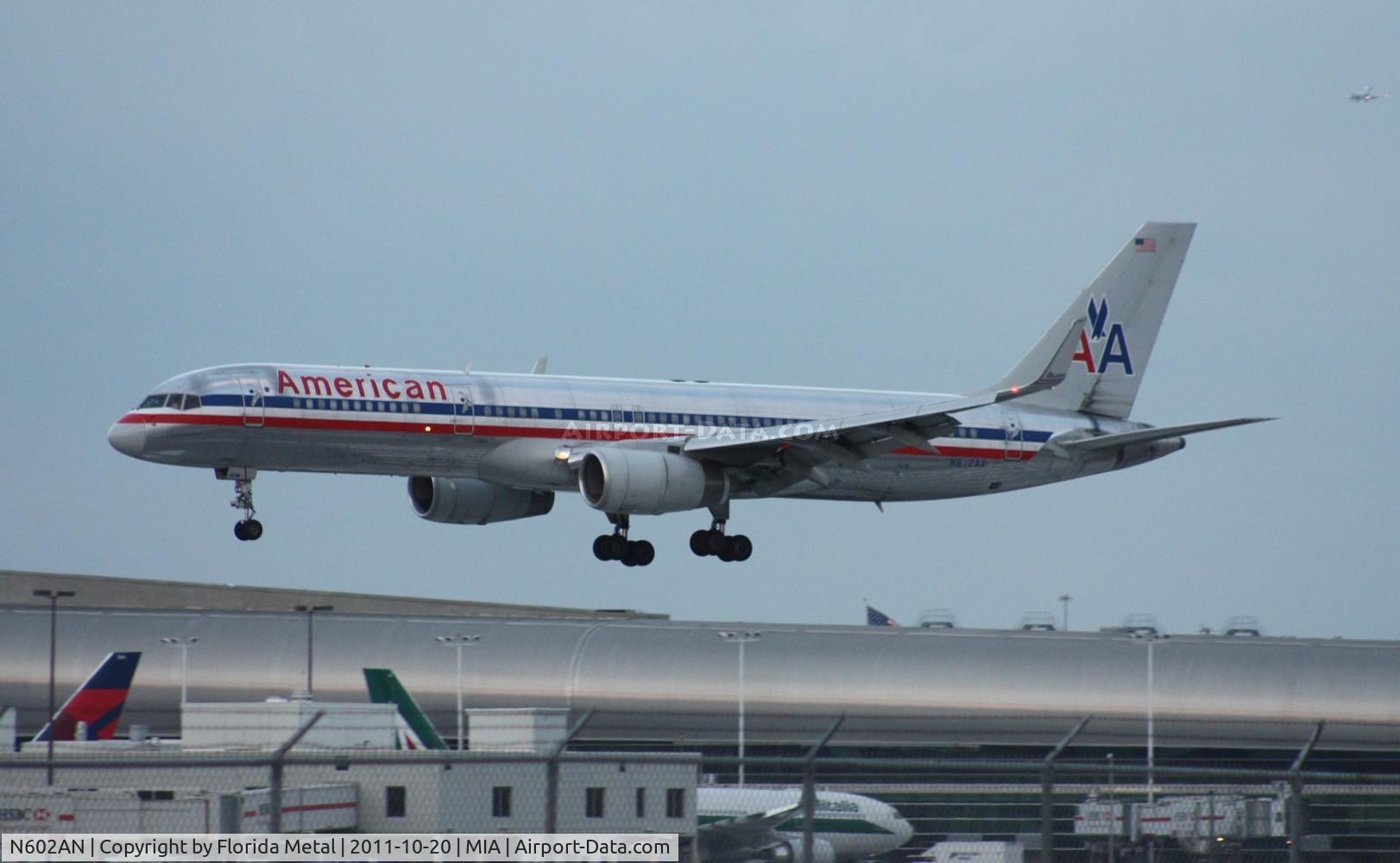 N602AN, 1995 Boeing 757-223 C/N 27053, American 757