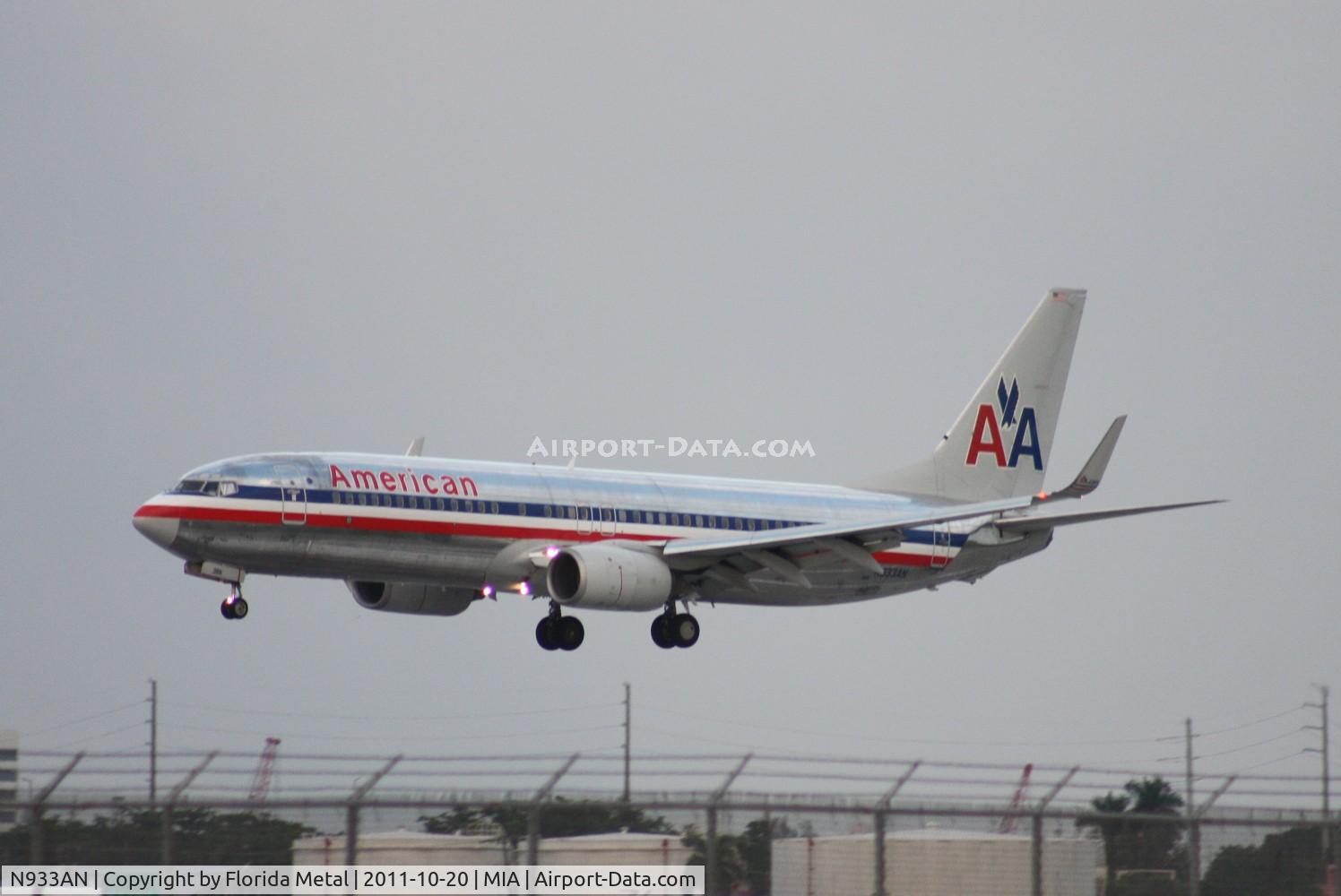 N933AN, 2000 Boeing 737-823 C/N 30080, American 737