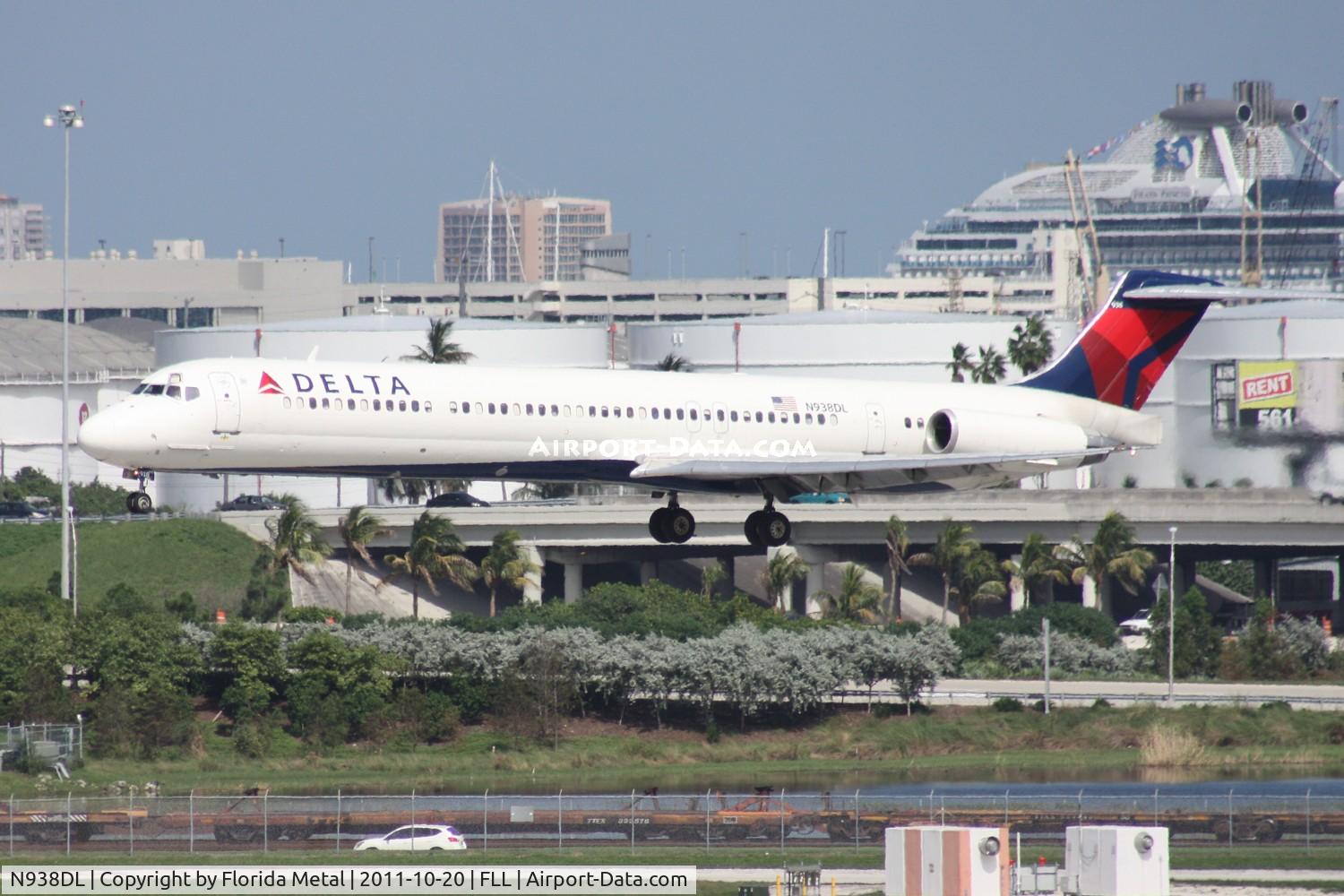 N938DL, 1989 McDonnell Douglas MD-88 C/N 49811, Delta MD-88