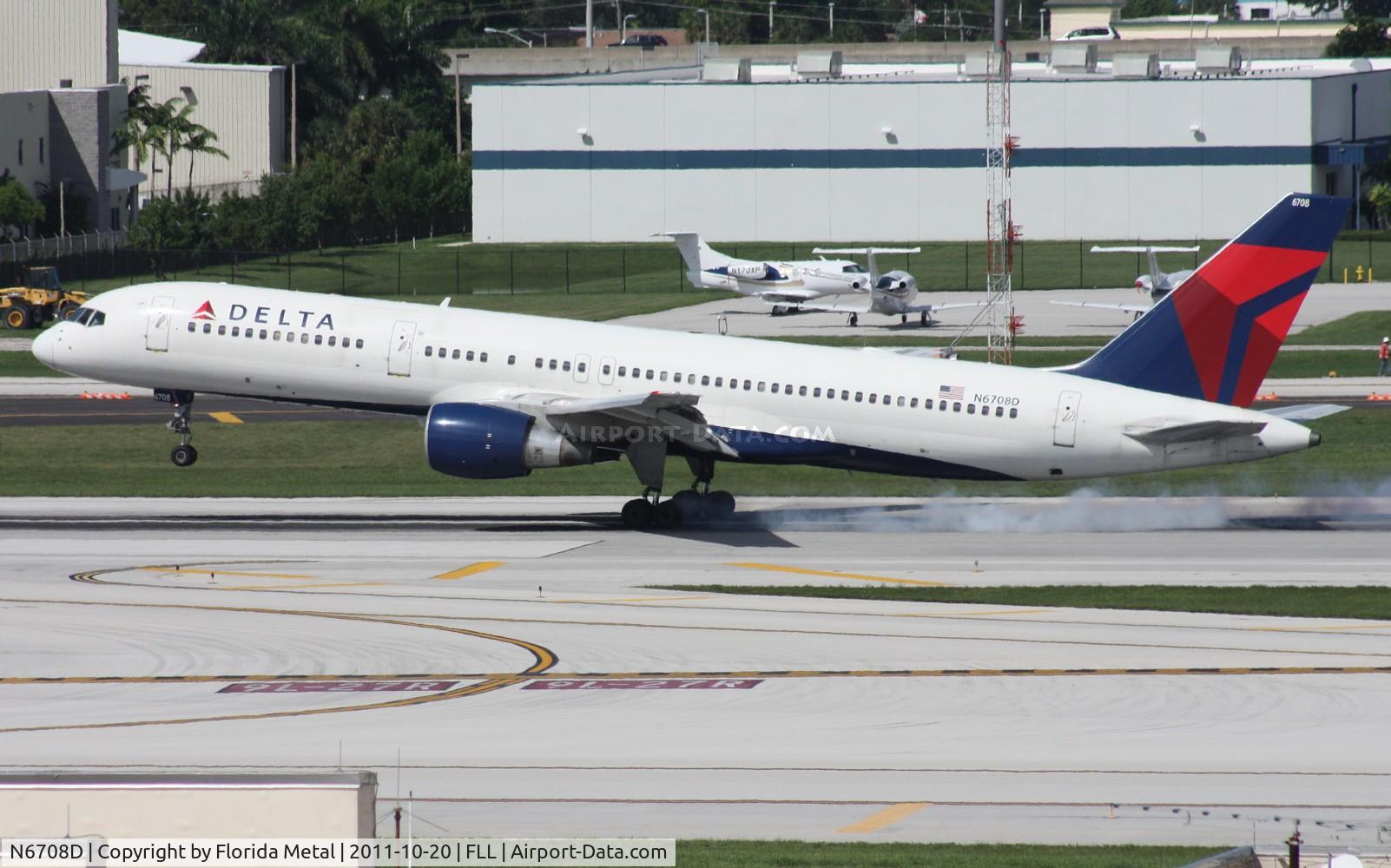 N6708D, 2000 Boeing 757-232 C/N 30480, Delta 757