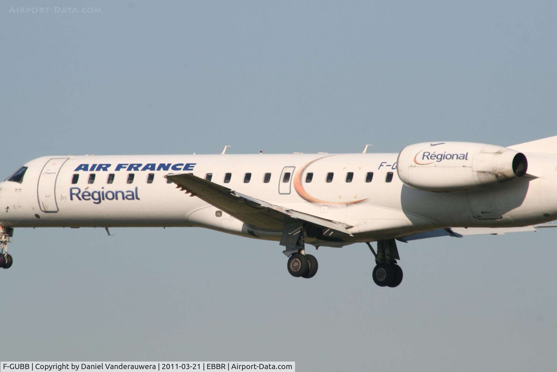 F-GUBB, 2001 Embraer EMB-145MP (ERJ-145MP) C/N 145419, Arrival of flight AF5402 to RWY 25L