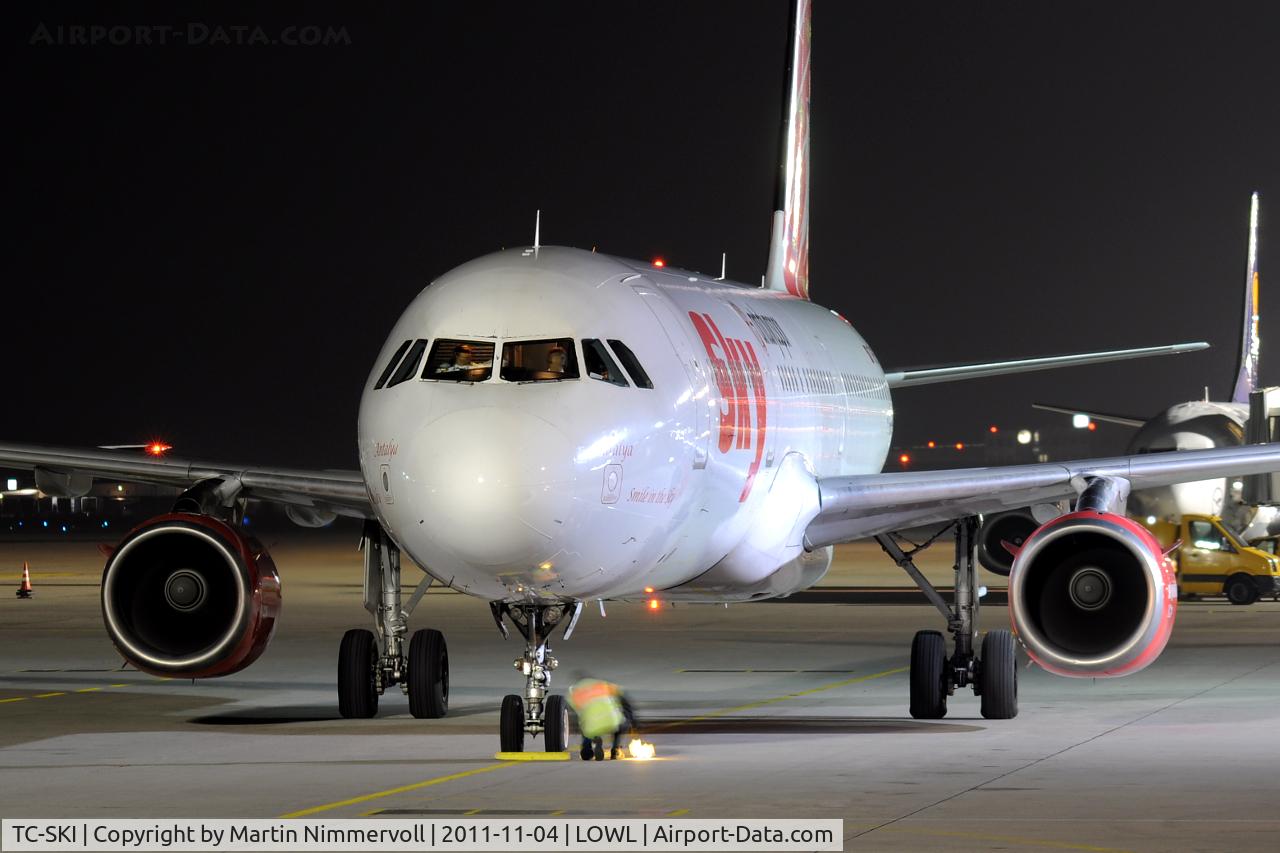 TC-SKI, 1998 Airbus A321-231 C/N 0811, Sky Airlines