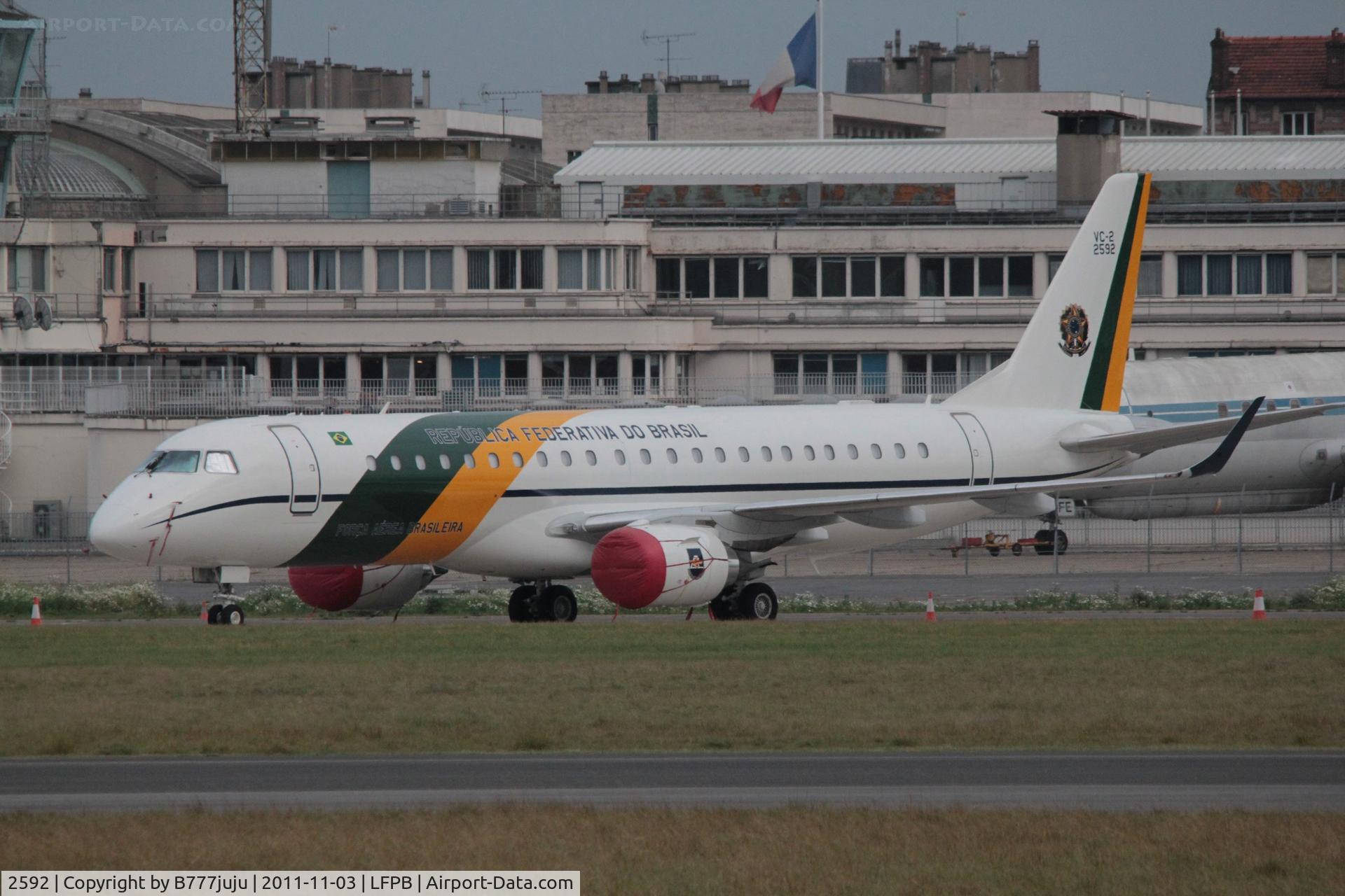 2592, 2010 Embraer VC-2 (ERJ-190-100AR) C/N 19000177, on transit at Le Bourget for G-20 meeting