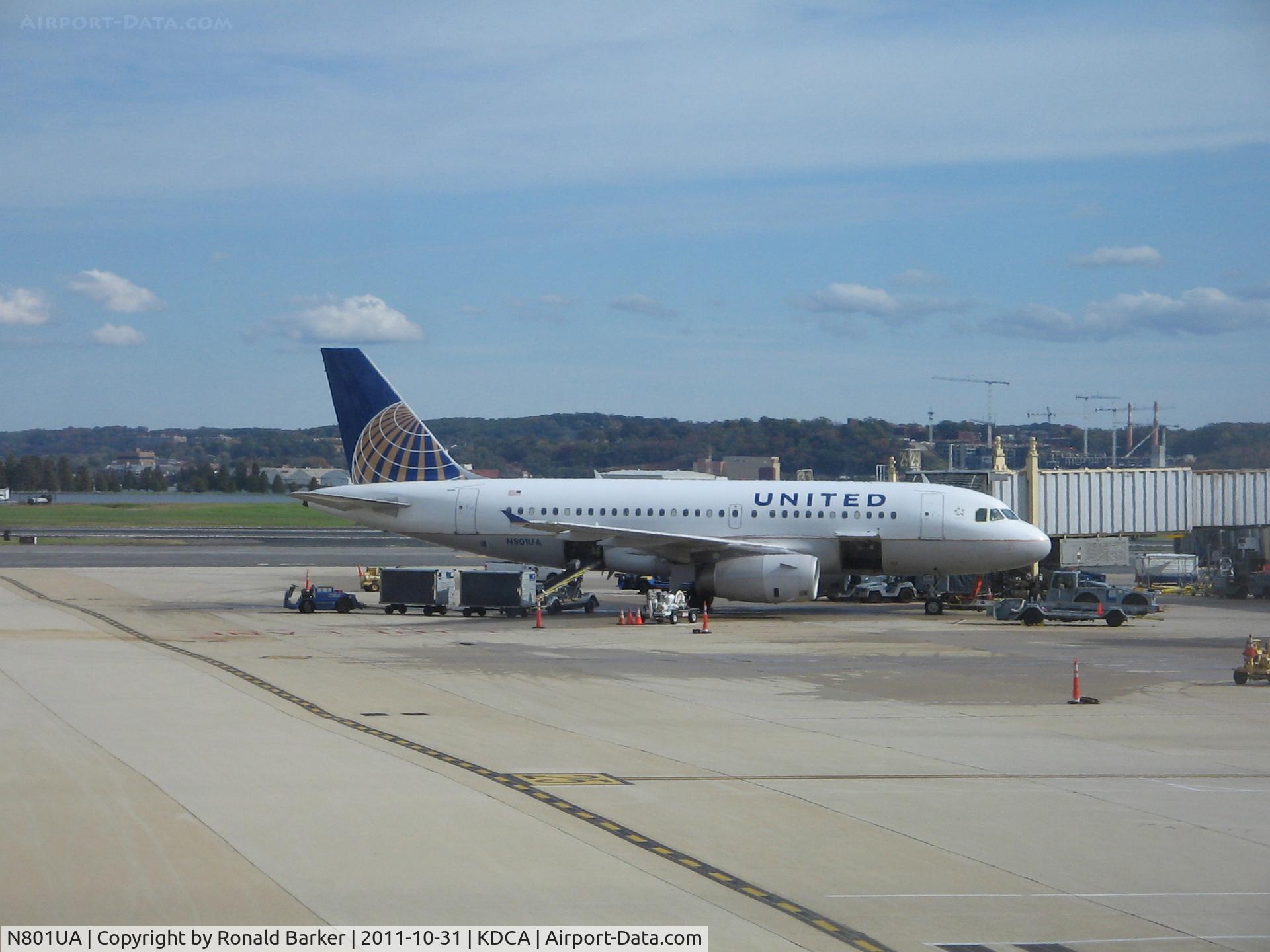 N801UA, 1997 Airbus A319-131 C/N 686, DCA, VA